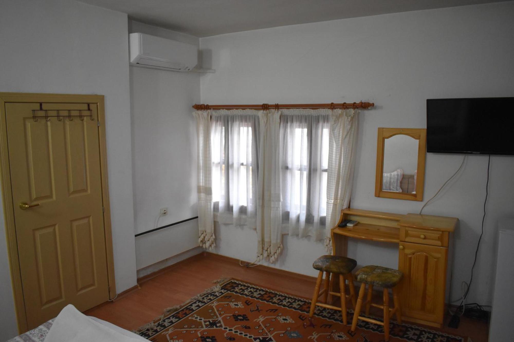 Хотел-Механа Павлова Къща Chiprovtsi Exterior photo