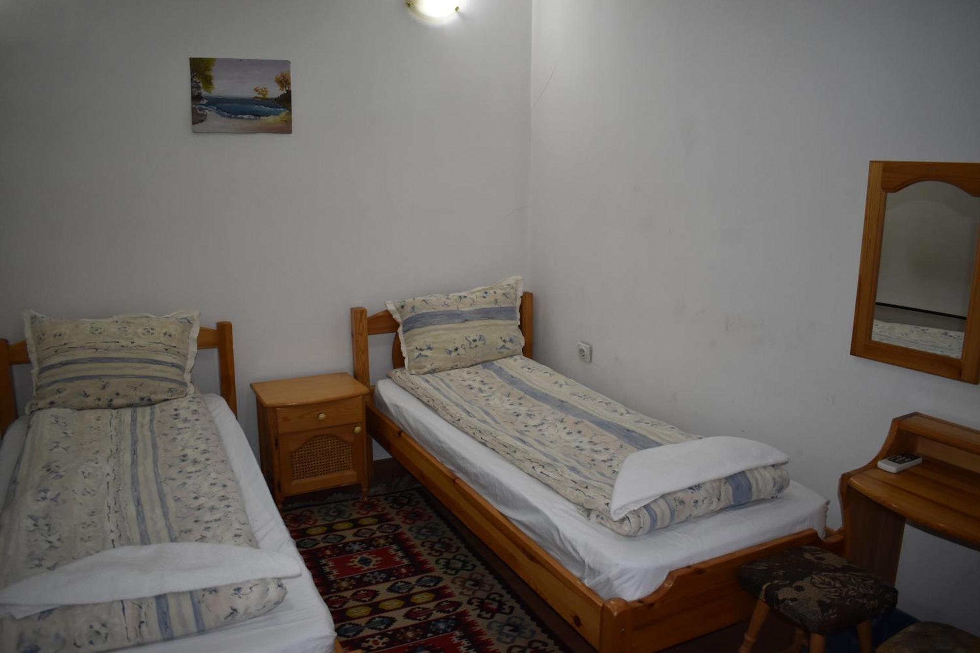 Хотел-Механа Павлова Къща Chiprovtsi Exterior photo